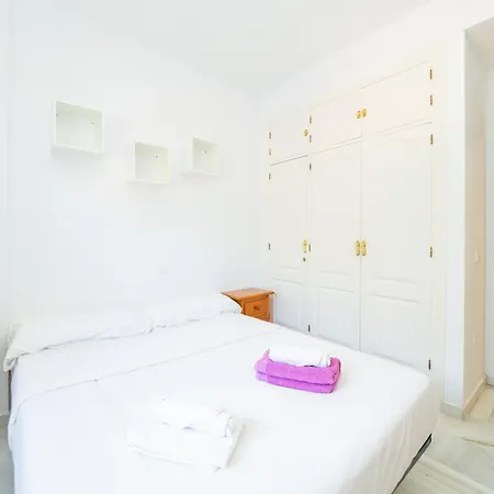Cubo's Cabopino Apartment Marbella